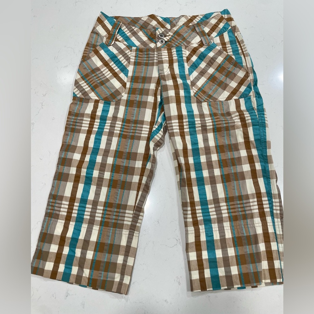 PATAGONIA Women’s size 6 Texh fabric “searsucker” plaid capris 🐟